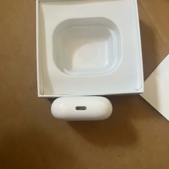 Apple White Earbud Headphones